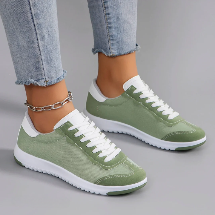 Aila Women’s Retro Sneakers – Effortless Style & Comfort