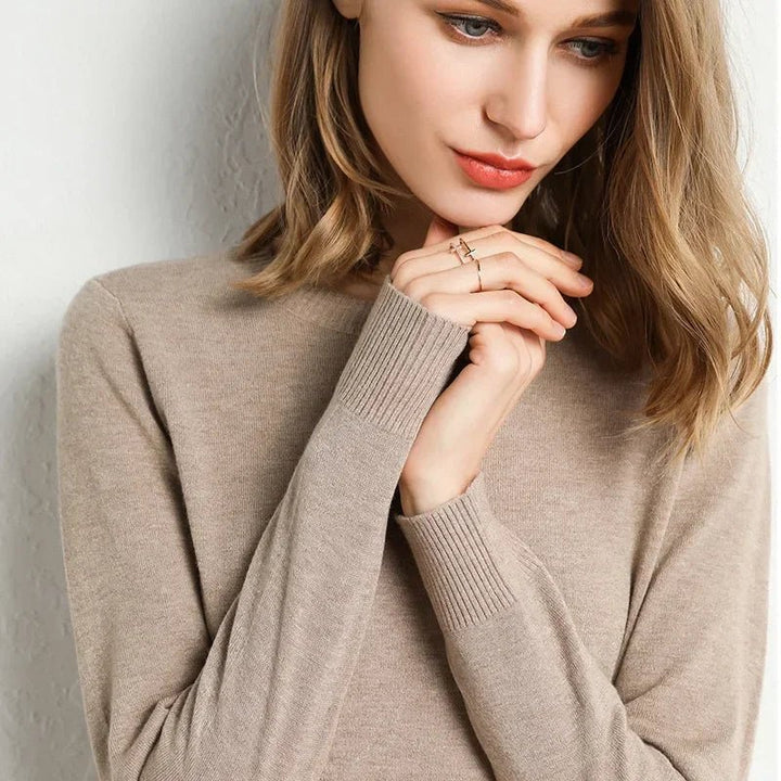 Brooke Slim Pullover | Women's Cozy O-Neck Sweater