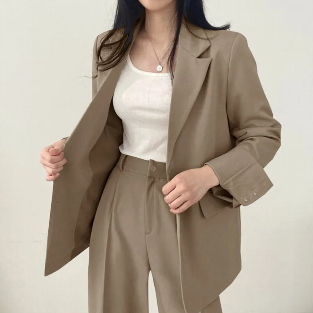 Chic Women's Suit Set | Blazer and High-Waisted Trousers