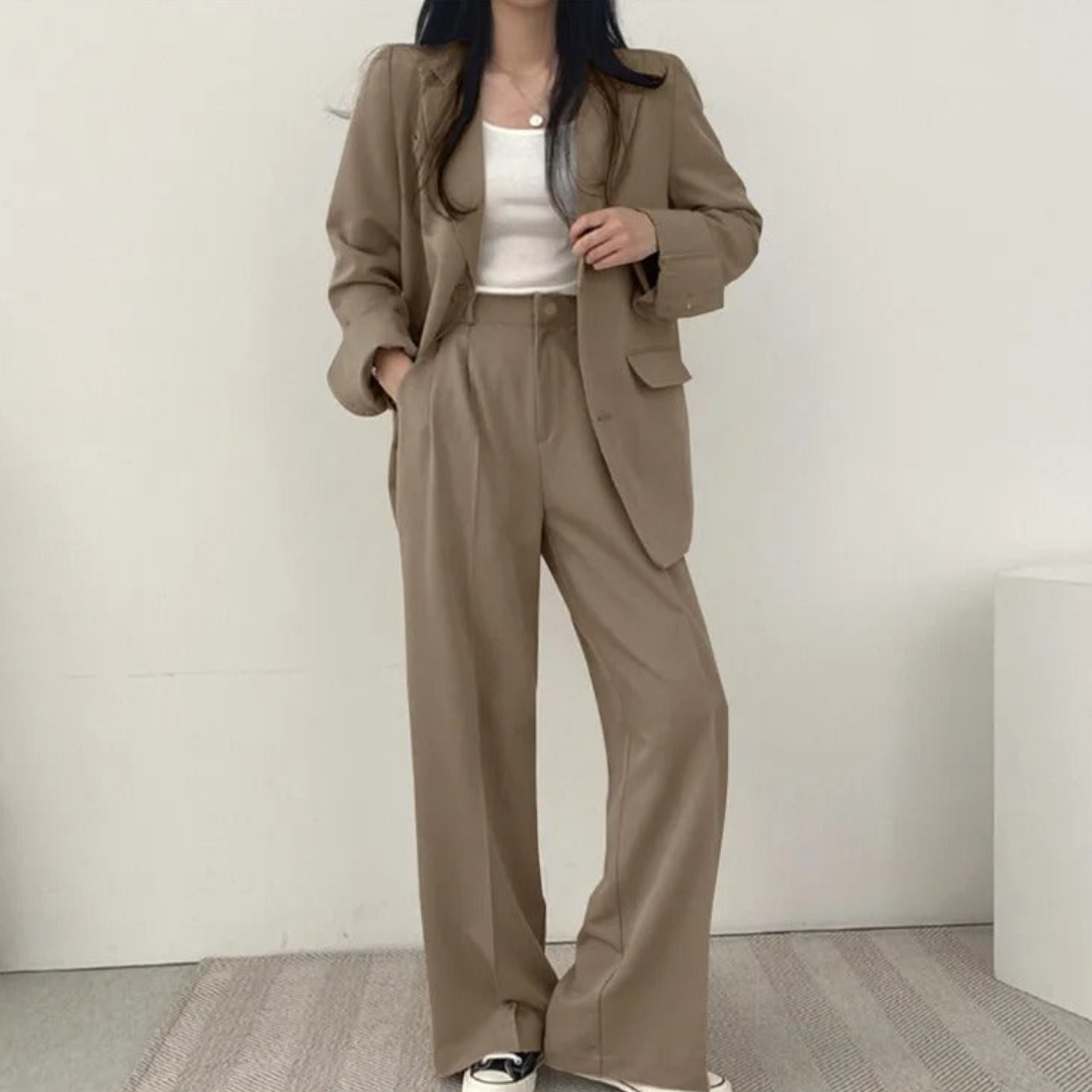 Chic Women's Suit Set | Blazer and High-Waisted Trousers