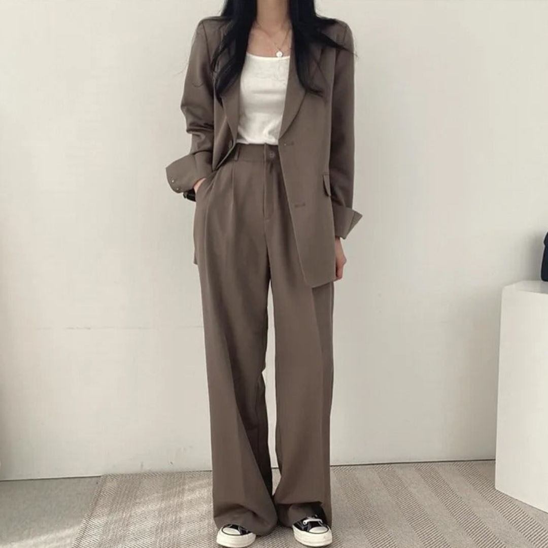 Chic Women's Suit Set | Blazer and High-Waisted Trousers