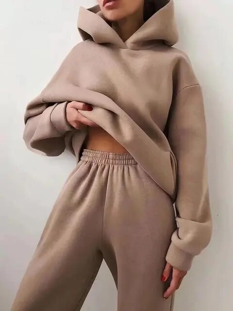 Comfortable Hoodie and Sweatpants Set | Fashion Apparel