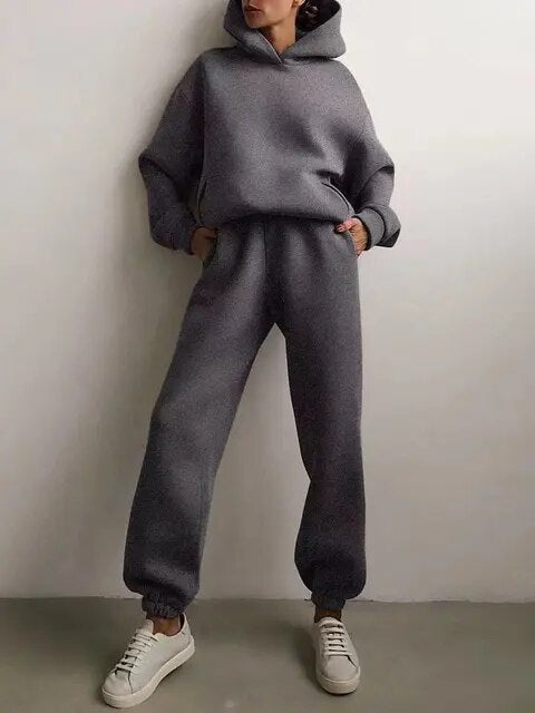 Comfortable Hoodie and Sweatpants Set | Fashion Apparel