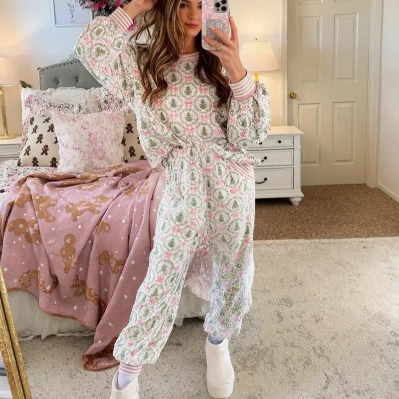 Cozy Christmas Bow Print Loungewear Set | Womens Lounge Sets