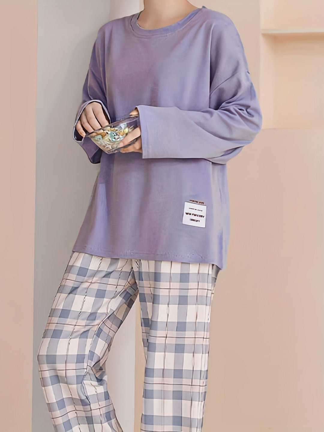 Cozy Elegance | Women's Pajama Set with Checkered Print