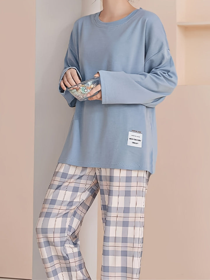 Cozy Elegance | Women's Pajama Set with Checkered Print
