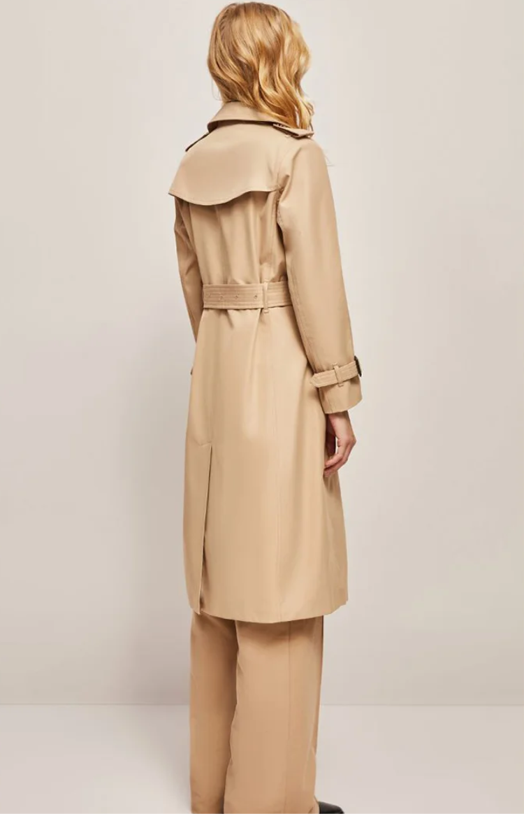 Elegant Long Women's Coat with Lapel Collar | Winter Coats