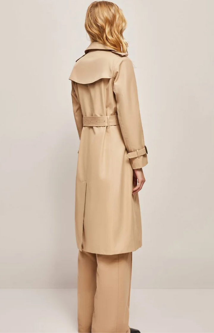 Elegant Long Women's Coat with Lapel Collar | Winter Coats