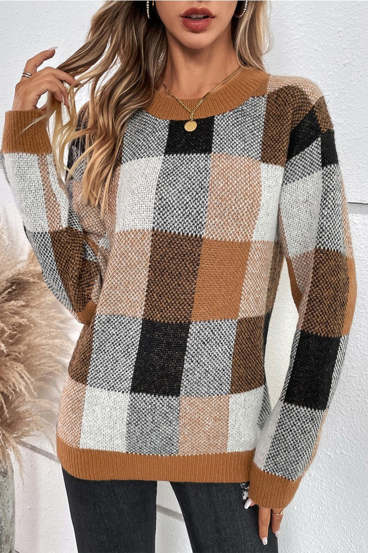 Women’s long-sleeve plaid sweater in brown, black and beige