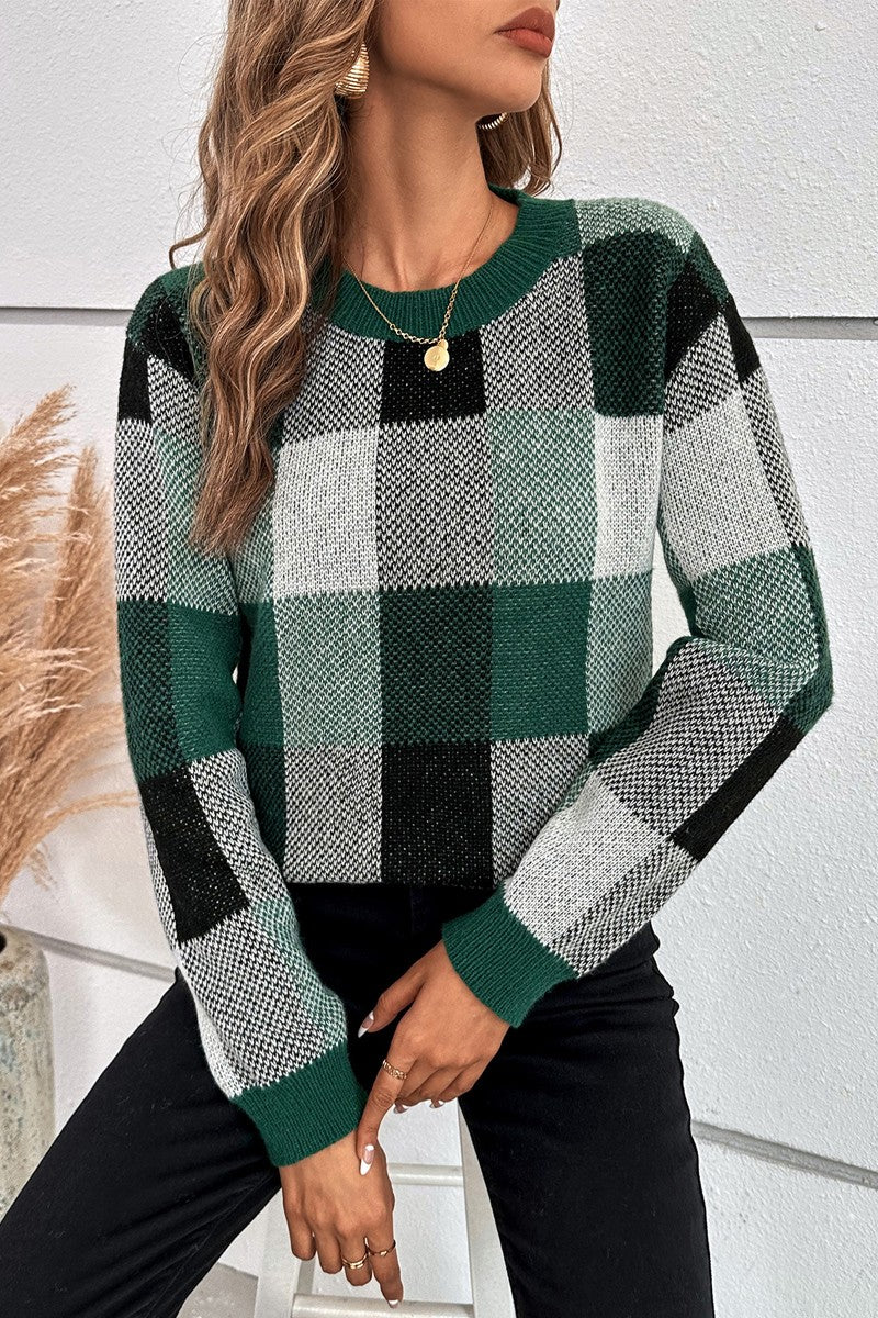 Women’s long-sleeve plaid sweater in green, black and grey