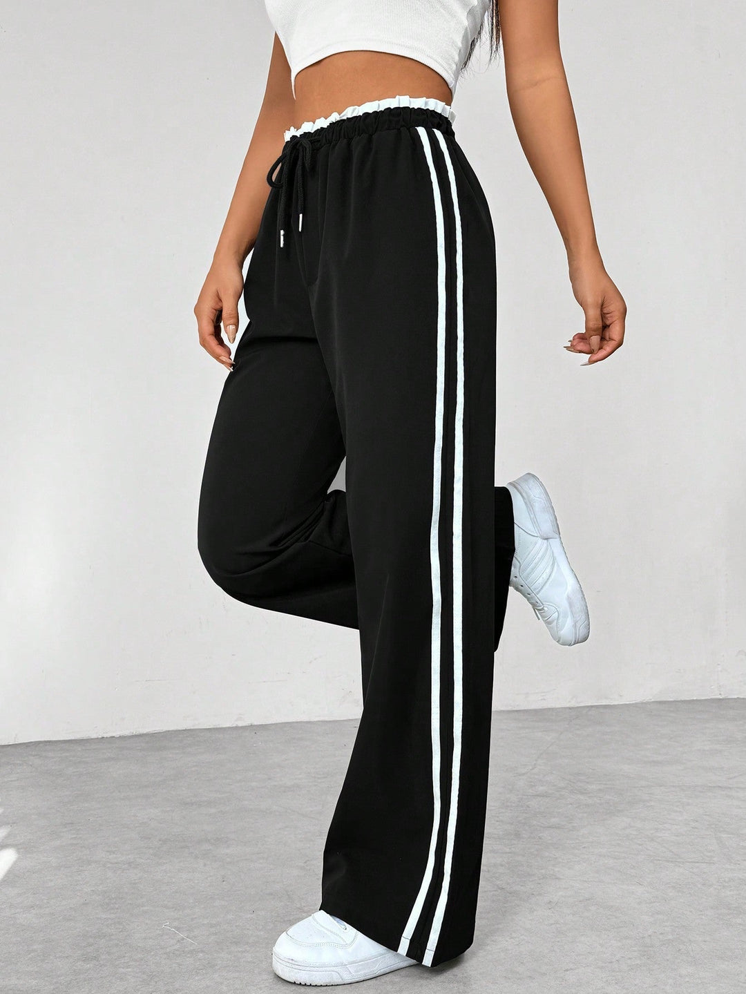 Ella Sporty Oversized Pants | Wide-Leg Trousers 2