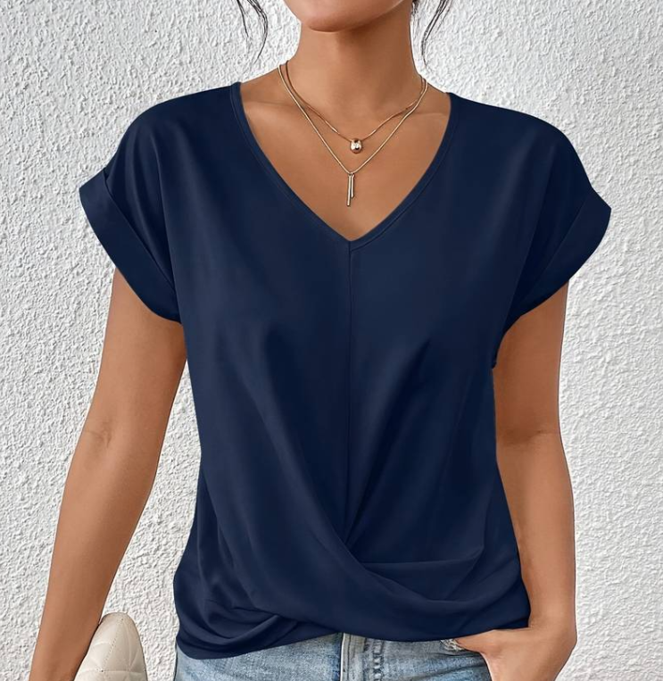 Luni | The perfect v-neck top