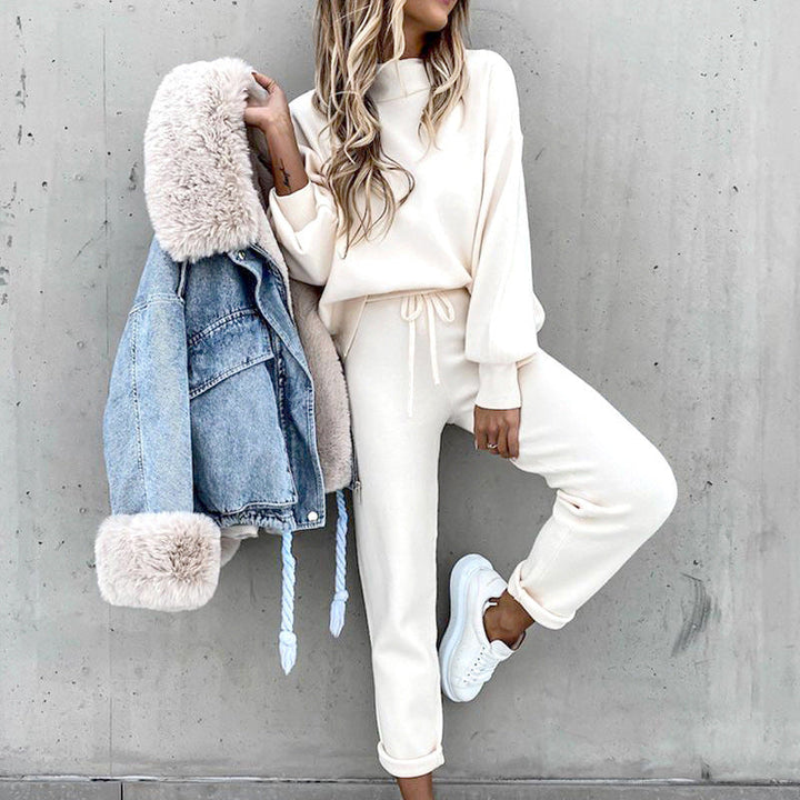 Soft Leisure Suit | Cozy Turtleneck and Balloon Sleeves