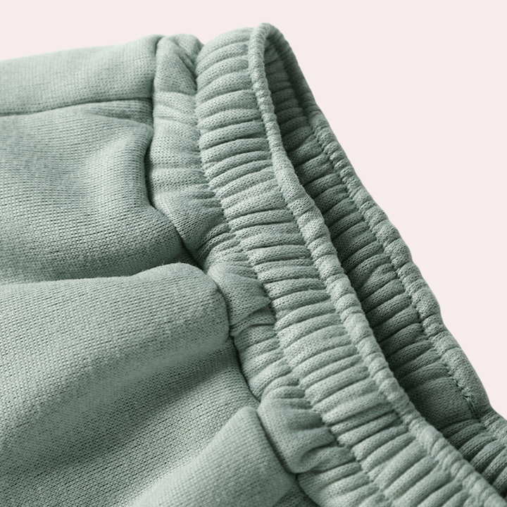 Stylish Women's Tracksuit Set | Comfortable Jogging Suit