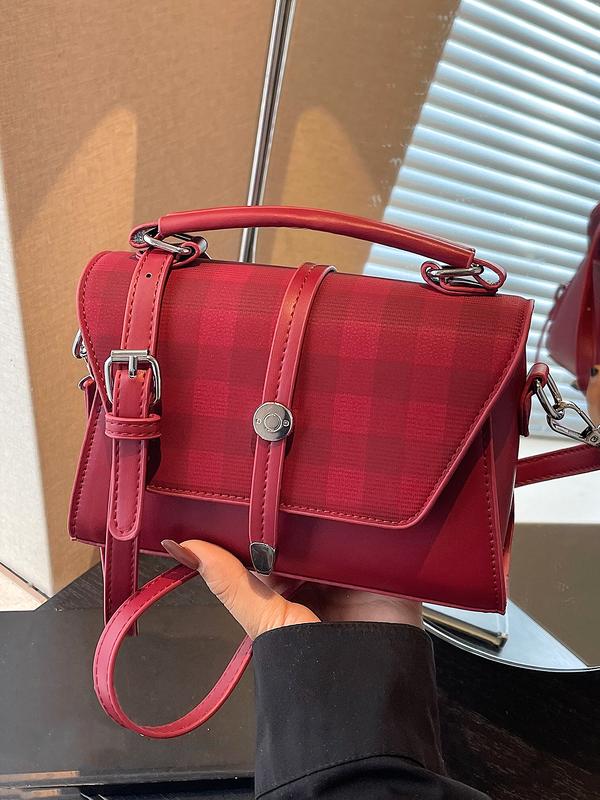 Trendy Contrast Stitching Shoulder Bag | Stylish Women's Accessory