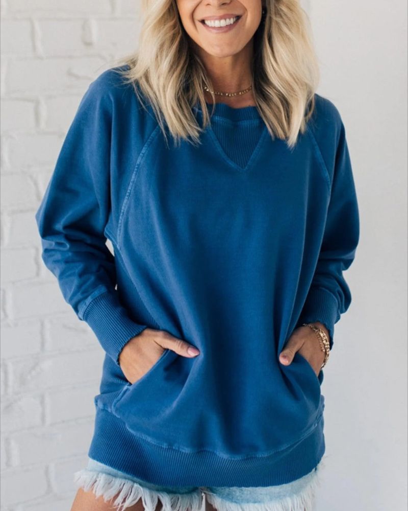 Venus | Cozy Pullover Sweater with Pocket