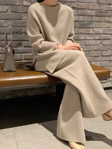 Women's Rib Knit Lounge Set | Comfortable Two-Piece Outfit